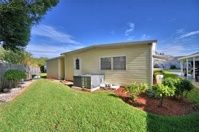 127 PARADISE LANE, Auburndale, FL 33823