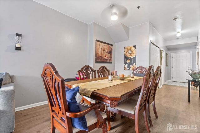 122 Remsen Avenue A, New Brunswick, NJ 08901