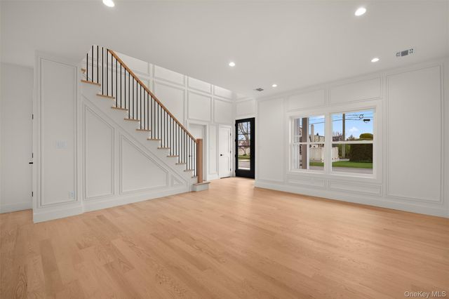 238 North Pine Street, Massapequa, NY 11758