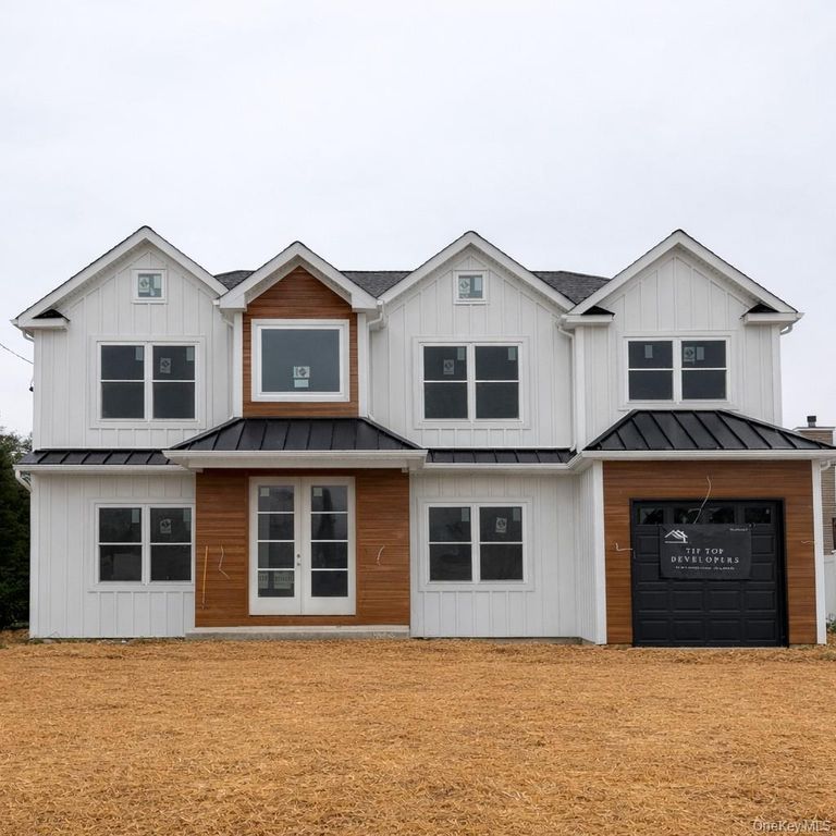 238 North Pine Street, Massapequa, NY 11758