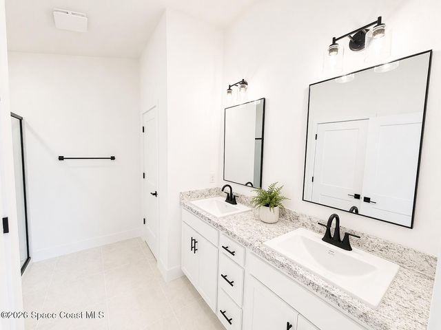 1028 Soleway Avenue NW, Palm Bay, FL 32907