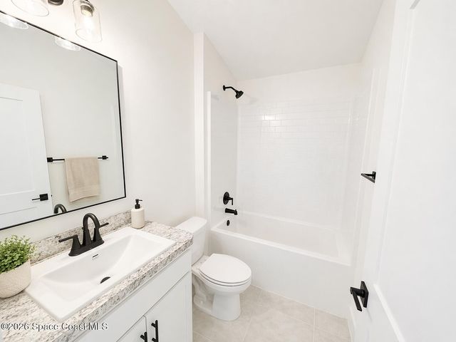 1028 Soleway Avenue NW, Palm Bay, FL 32907