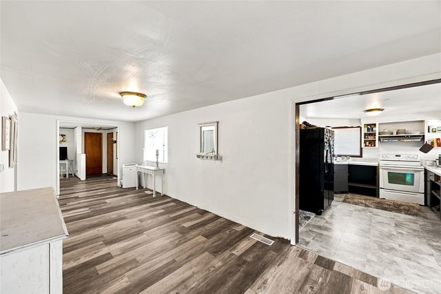 13041 SE 208th Street, Kent, WA 98031