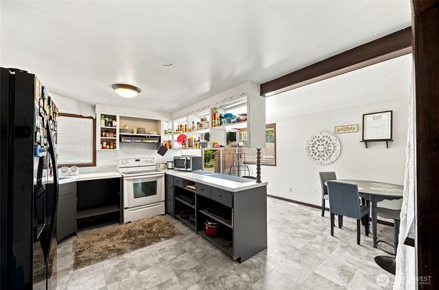 13041 SE 208th Street, Kent, WA 98031