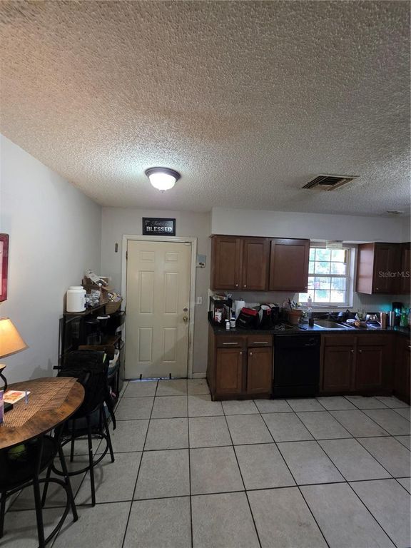 Image 6 of property listing at 5623 GOLDEN NUGGET STREET, Holiday, FL 34690