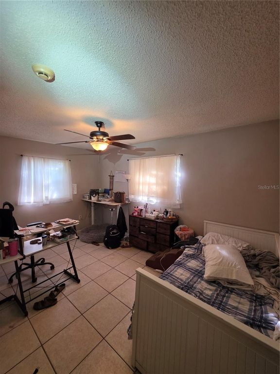 Image 8 of property listing at 5623 GOLDEN NUGGET STREET, Holiday, FL 34690