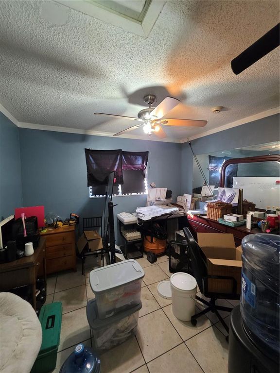 Image 10 of property listing at 5623 GOLDEN NUGGET STREET, Holiday, FL 34690