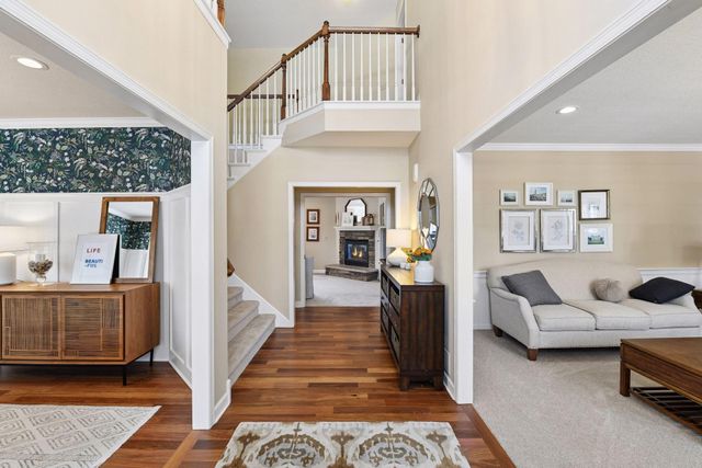 3975 Zanzibar Lane N, Plymouth, MN 55446