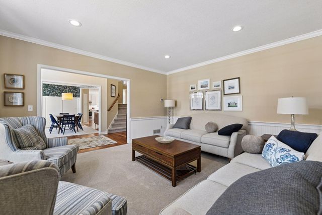 3975 Zanzibar Lane N, Plymouth, MN 55446