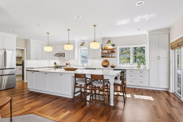3975 Zanzibar Lane N, Plymouth, MN 55446