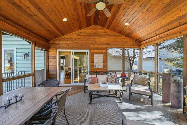 3975 Zanzibar Lane N, Plymouth, MN 55446