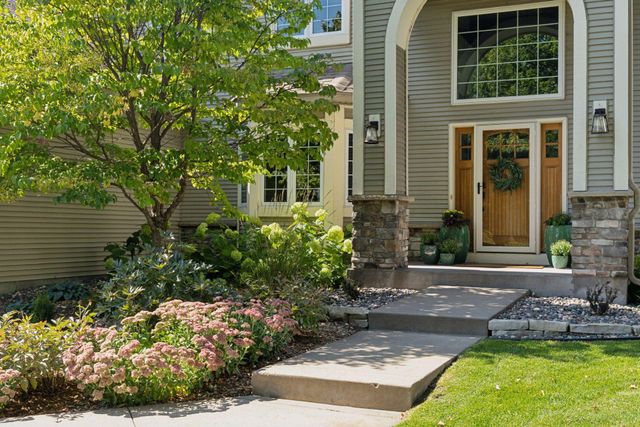 3975 Zanzibar Lane N, Plymouth, MN 55446
