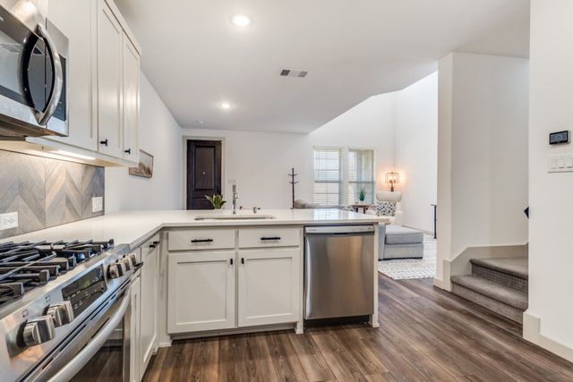 221 McConathy Way, Flower Mound, TX 75028