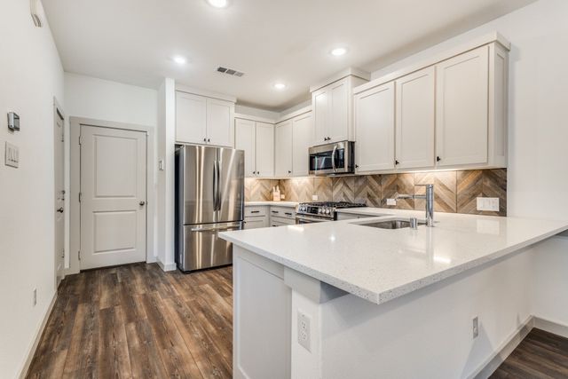 221 McConathy Way, Flower Mound, TX 75028