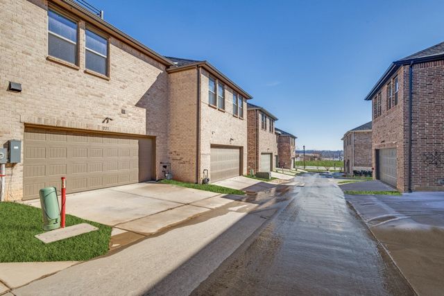 221 McConathy Way, Flower Mound, TX 75028