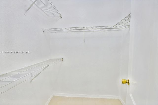 421 NW 136th Ave 421, Miami, FL 33182