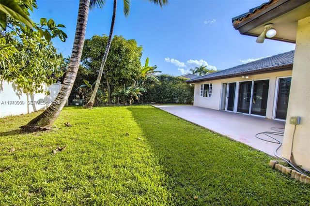 421 NW 136th Ave 421, Miami, FL 33182