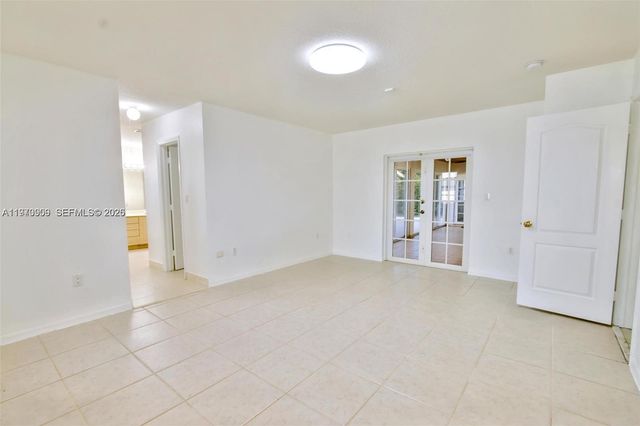 421 NW 136th Ave 421, Miami, FL 33182