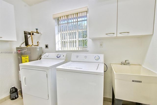 421 NW 136th Ave 421, Miami, FL 33182