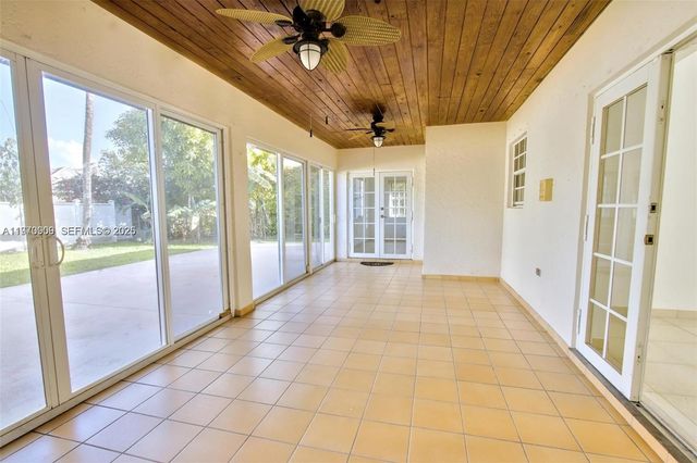 421 NW 136th Ave 421, Miami, FL 33182