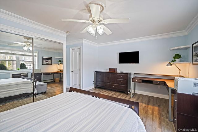 14 Glen Hollow Drive E2, Holtsville, NY 11742