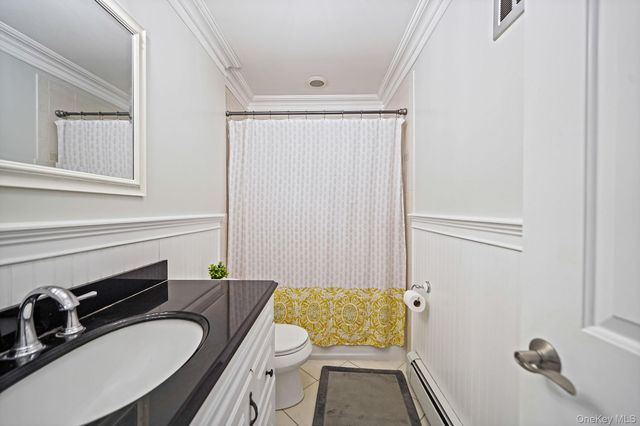 14 Glen Hollow Drive E2, Holtsville, NY 11742