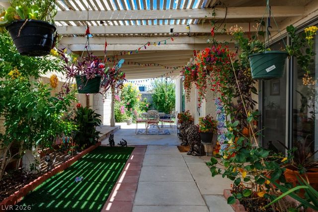 7304 Empress Drive, Las Vegas, NV 89147