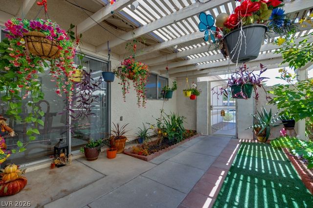 7304 Empress Drive, Las Vegas, NV 89147
