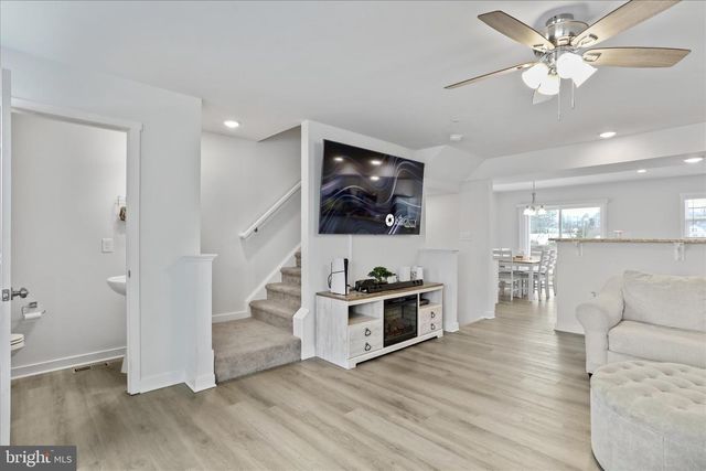 13 OLGA DR, Martinsburg, WV 25403