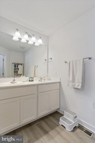 13 OLGA DR, Martinsburg, WV 25403