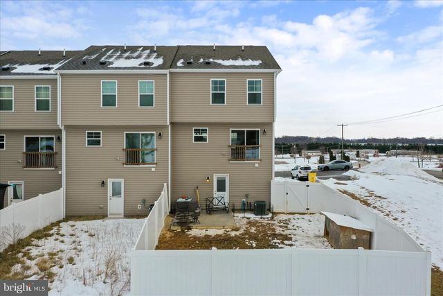 13 OLGA DR, Martinsburg, WV 25403