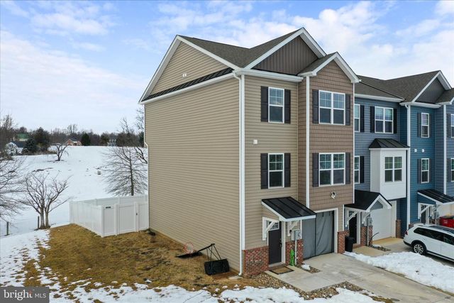 13 OLGA DR, Martinsburg, WV 25403