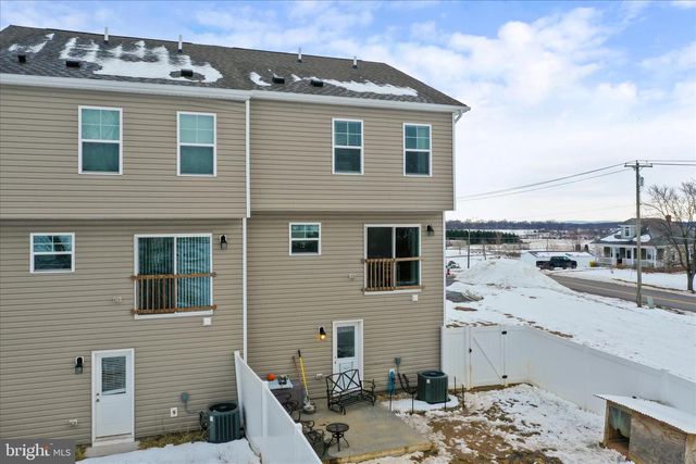 13 OLGA DR, Martinsburg, WV 25403