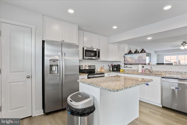 13 OLGA DR, Martinsburg, WV 25403