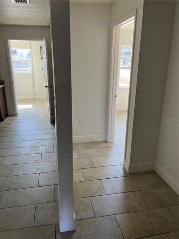 3301 E IDA STREET, Tampa, FL 33610