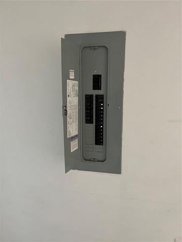 3301 E IDA STREET, Tampa, FL 33610