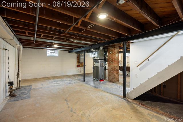 2879 Royal Avenue, Berkley, MI 48072