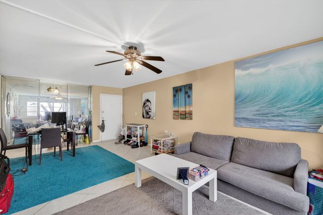 12 NE 19th Court 118a, Wilton Manors, FL 33305