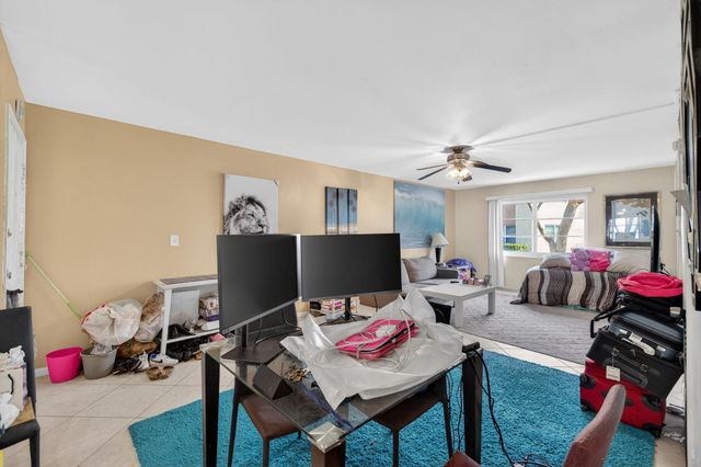 12 NE 19th Court 118a, Wilton Manors, FL 33305