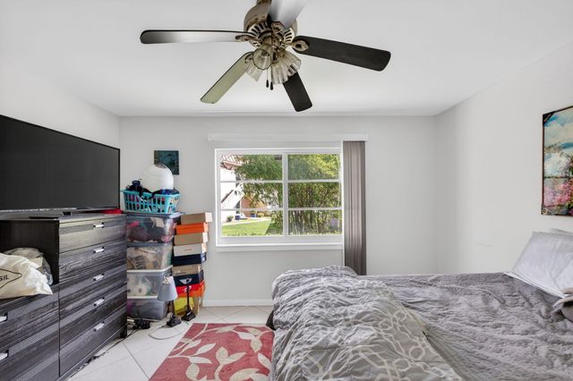 12 NE 19th Court 118a, Wilton Manors, FL 33305