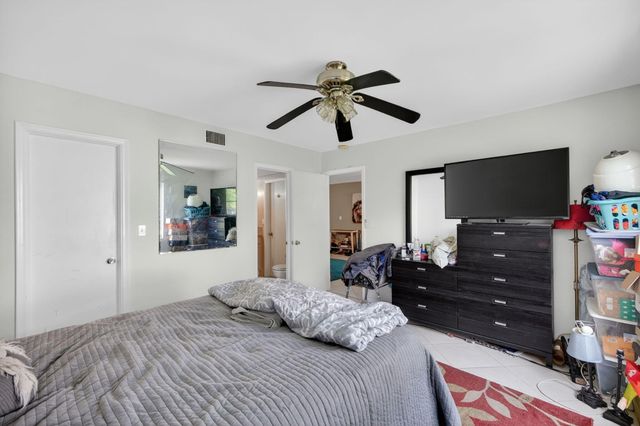 12 NE 19th Court 118a, Wilton Manors, FL 33305