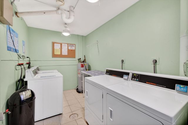 12 NE 19th Court 118a, Wilton Manors, FL 33305