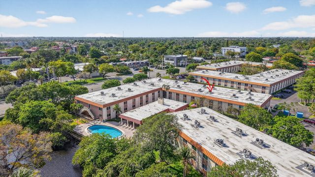 12 NE 19th Court 118a, Wilton Manors, FL 33305