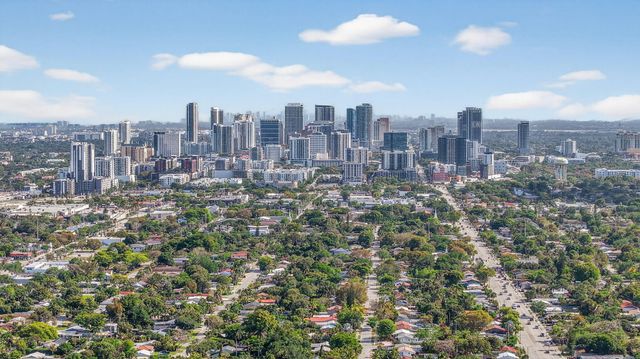 12 NE 19th Court 118a, Wilton Manors, FL 33305