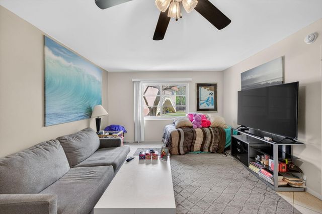 12 NE 19th Court 118a, Wilton Manors, FL 33305