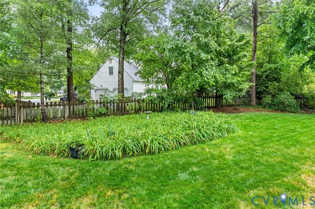 3013 Summerhaven Ct, Glen Allen, VA 23060