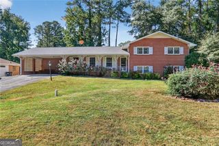 3553 Carriage Way, East Point, GA 30344