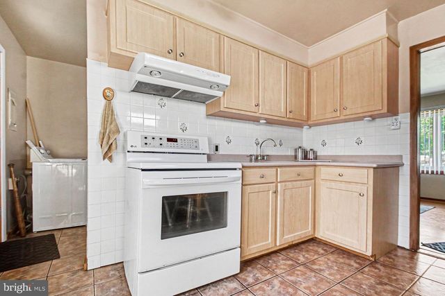 803 HILARY AVE, Croydon, PA 19021