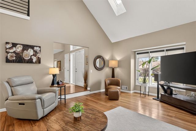 45 Woodleaf, Henrietta, NY 14534