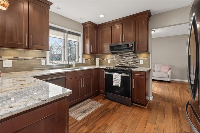 45 Woodleaf, Henrietta, NY 14534